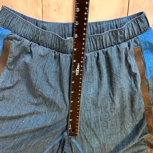 Lululemon Shorts Mens Small Pace Breaker Unlined Running Gym Stretch 9” - Picture 4 of 15